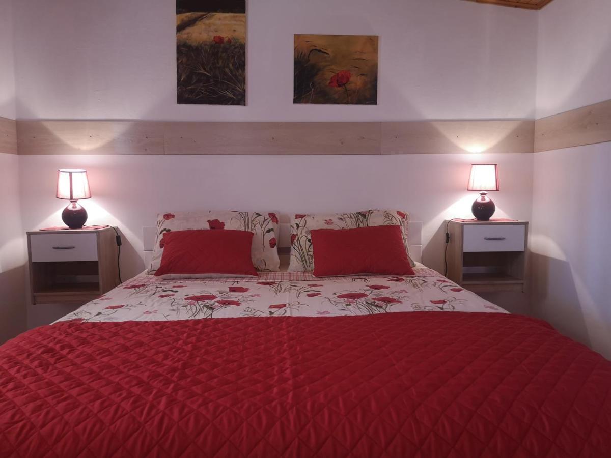 Villa Pineta Gračišče Exterior foto